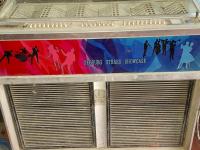 En venta jukebox Seeburg Stereo Showcase SS160 año 66-67s