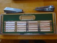 Mills Empress Titelstreifenhalter